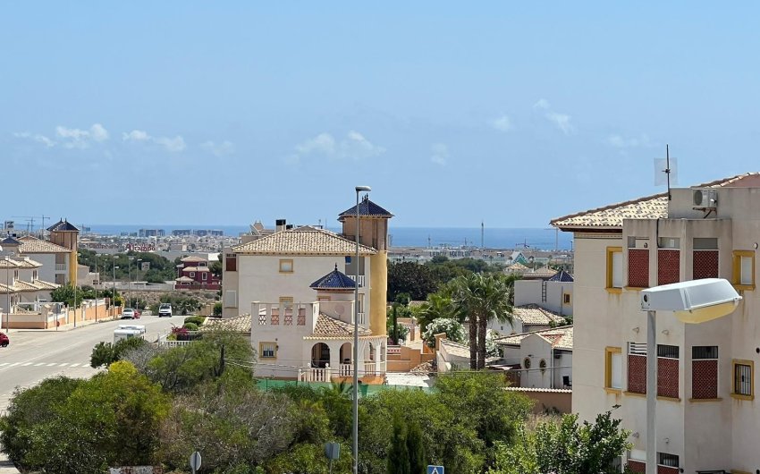 Herverkoop - Quad House -
Orihuela Costa - Montezenia
