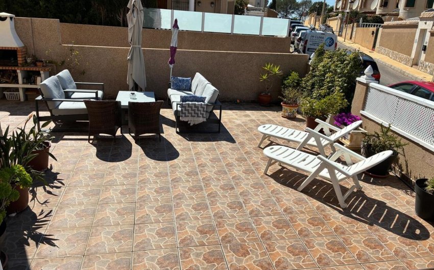 Herverkoop - Quad Villa -
Las Filipinas - Costa Blanca