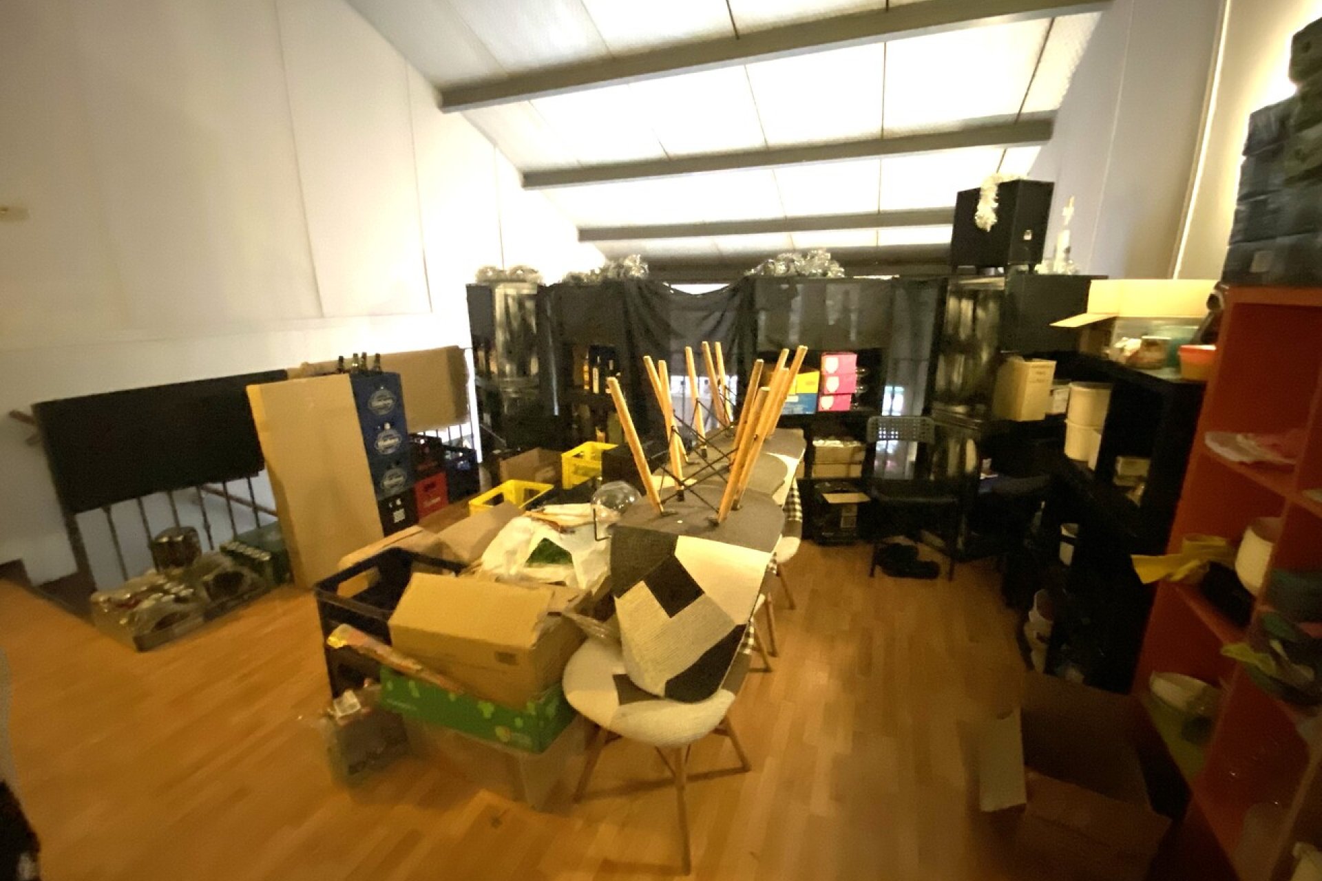 Herverkoop - Reclame -
Algorfa - Inland