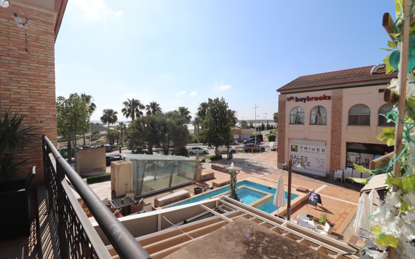 Herverkoop - Reclame -
Algorfa - La Finca Golf Resort