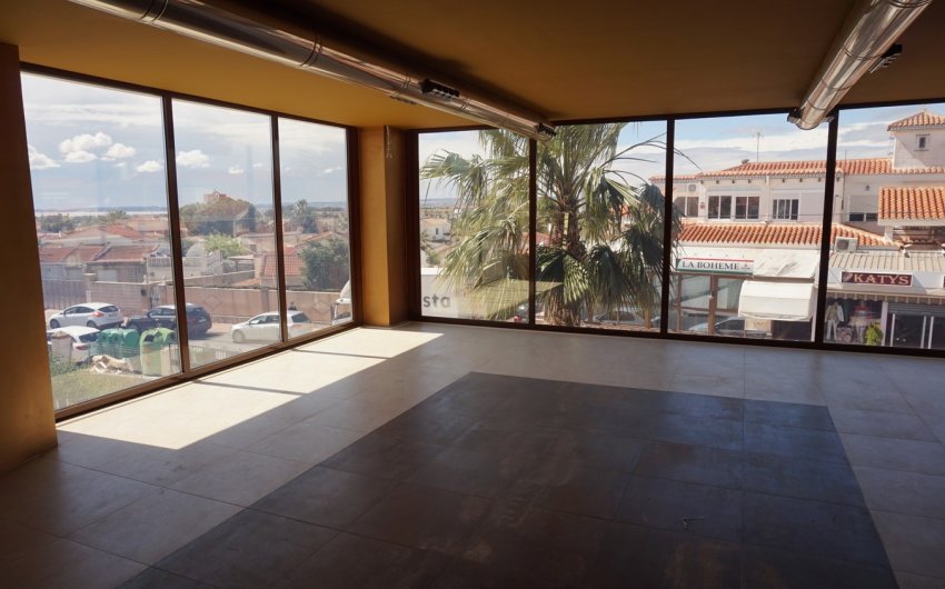 Herverkoop - Reclame -
Ciudad Quesada