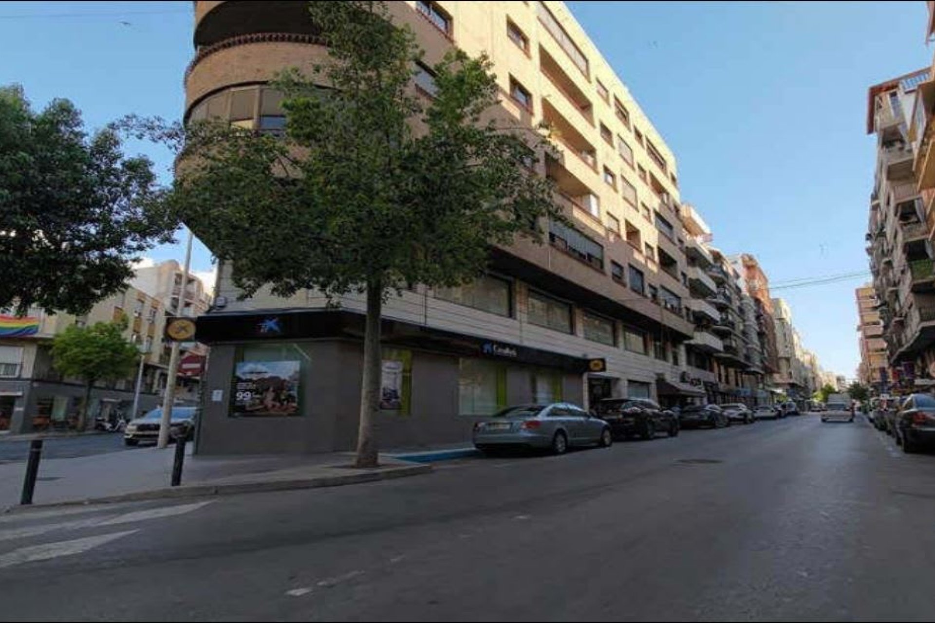 Herverkoop - Reclame -
Elche - Center