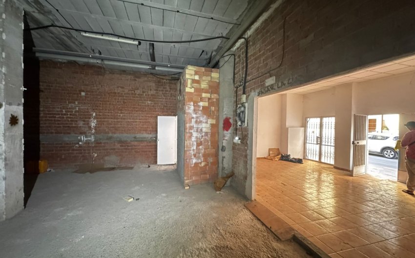 Herverkoop - Reclame -
Torrevieja - Playa de los Locos