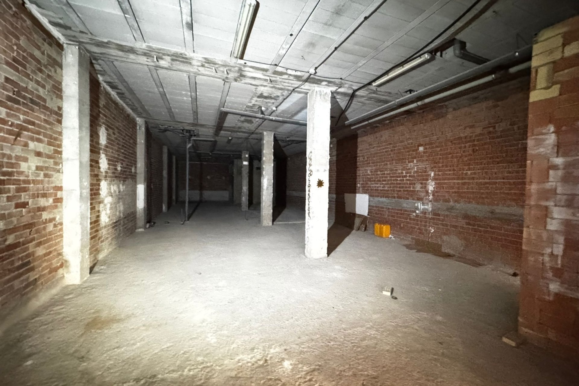 Herverkoop - Reclame -
Torrevieja - Playa Los Locos