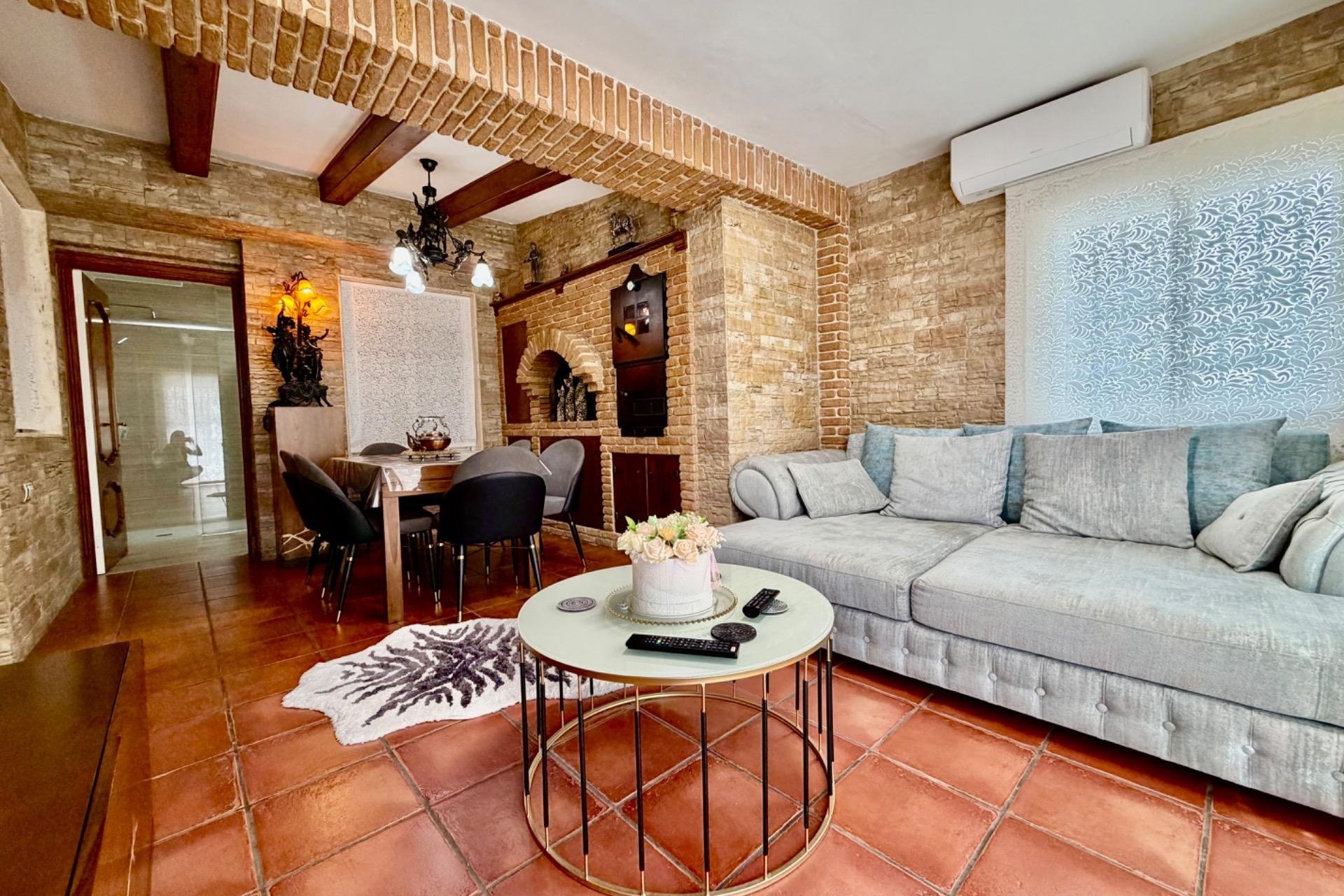 Herverkoop - Semi Detached -
Orihuela Costa - La Zenia