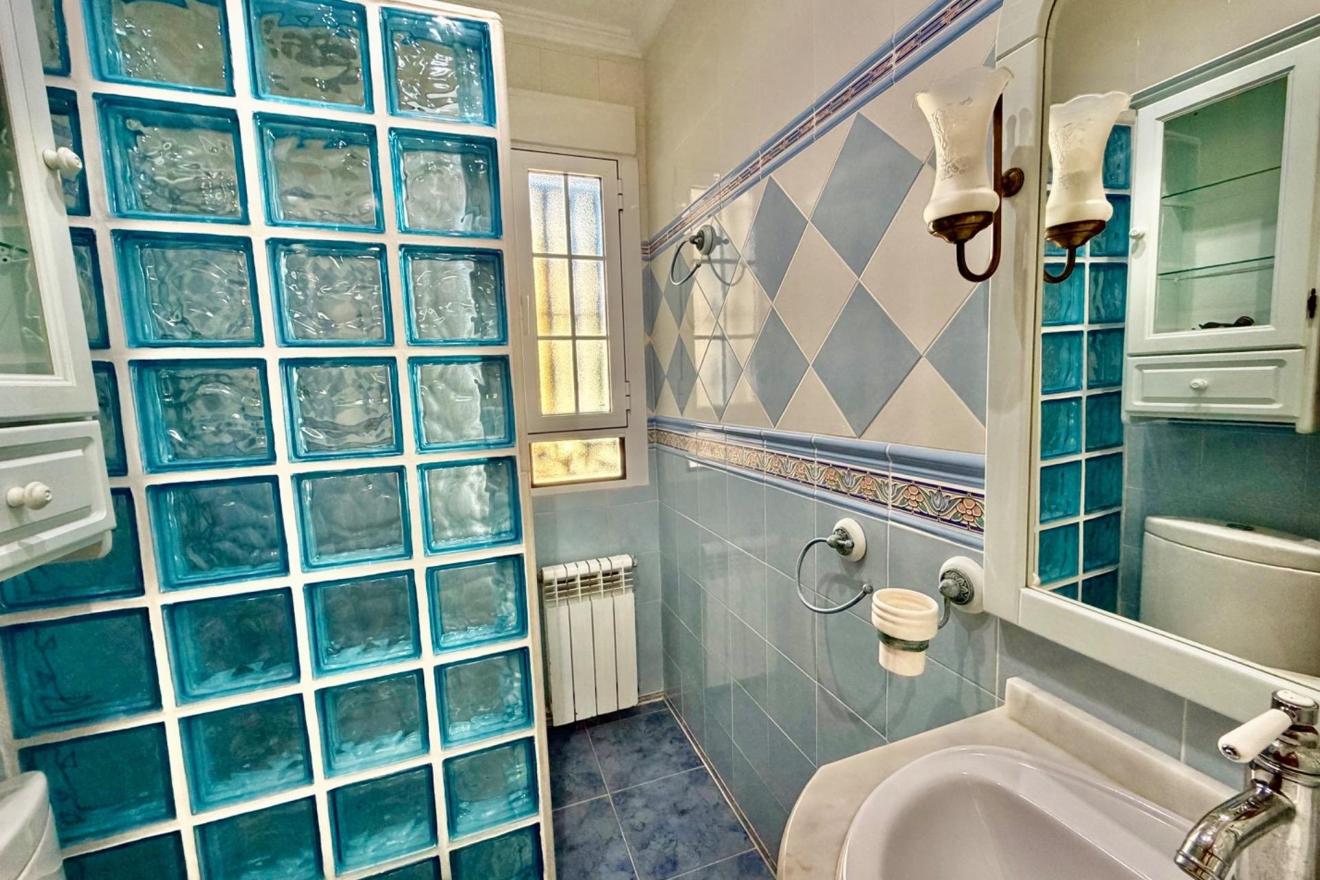 Herverkoop - Semi Detached -
Orihuela Costa - La Zenia