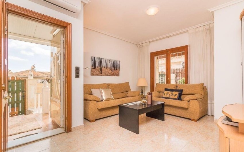 Herverkoop - Semi Detached -
Orihuela Costa - Playa Flamenca