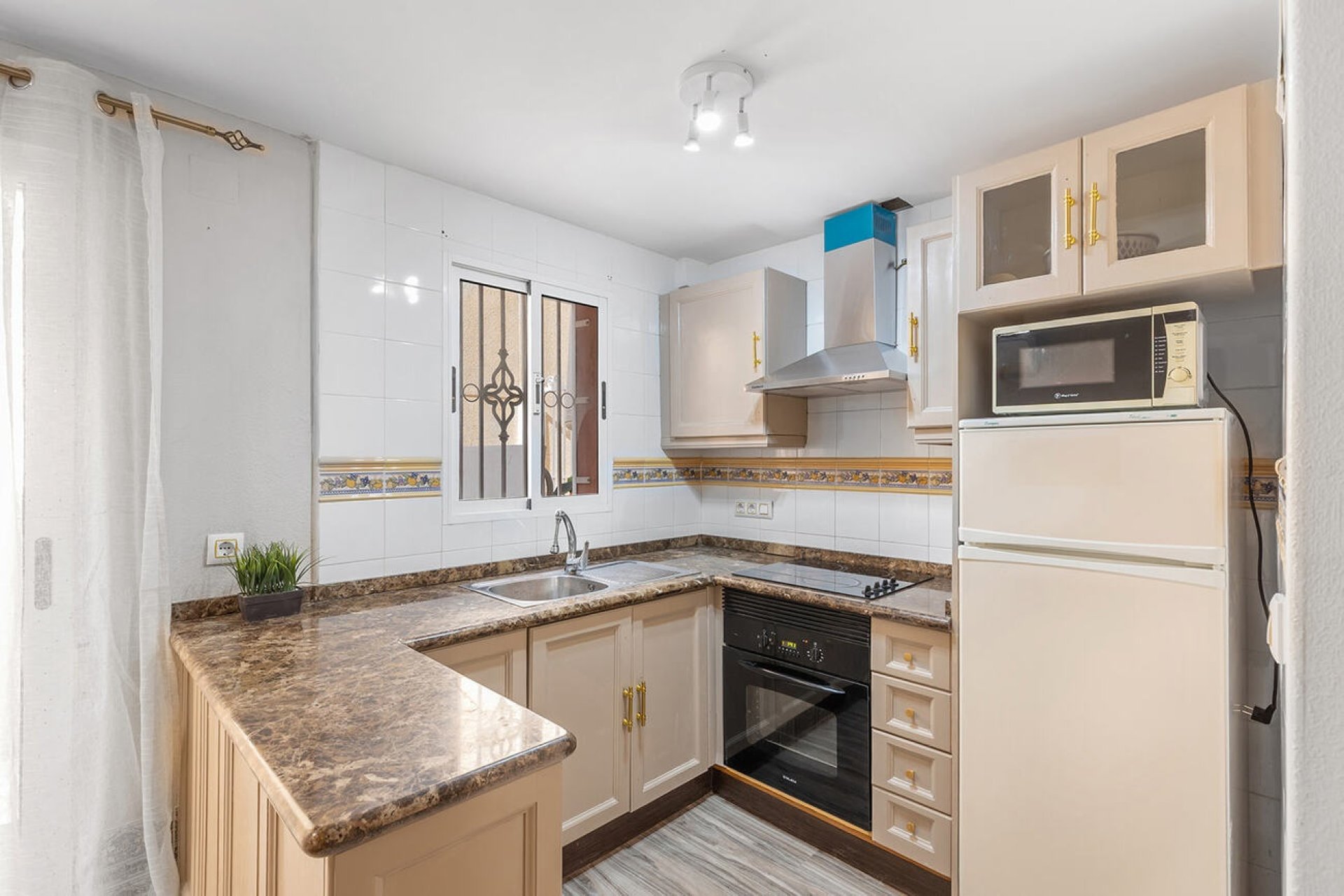 Herverkoop - Semi Detached -
Orihuela Costa - Villamartín