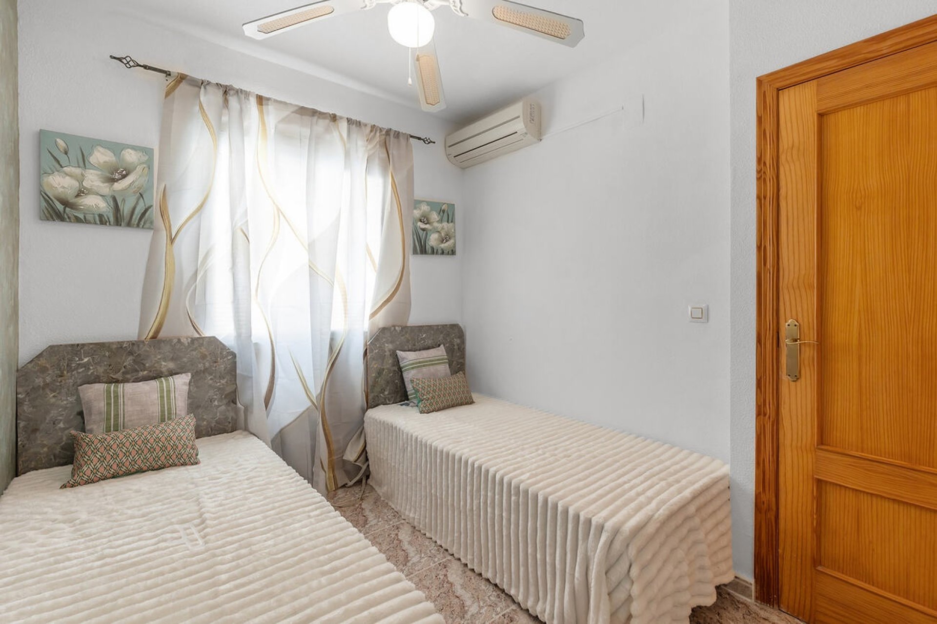 Herverkoop - Semi Detached -
Orihuela Costa - Villamartín