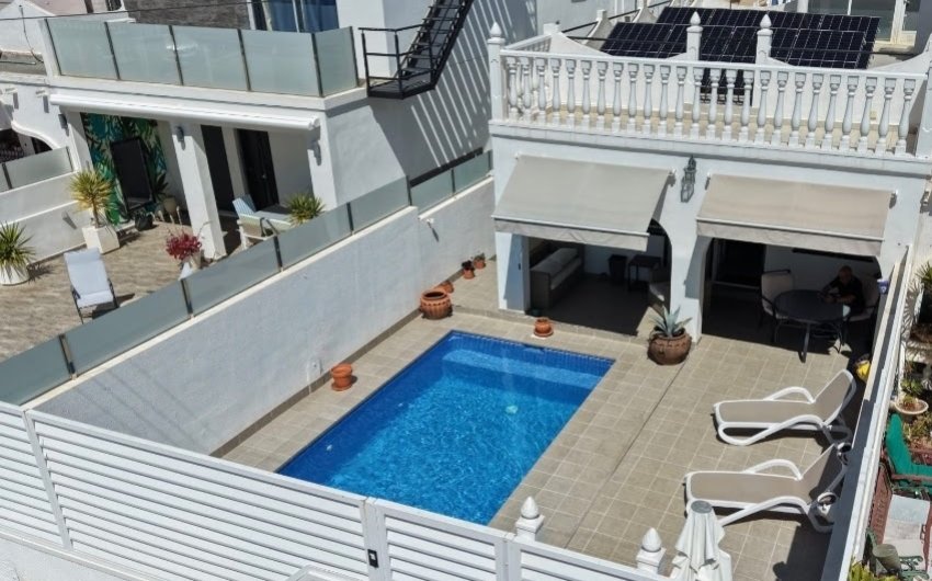 Herverkoop - Semi Detached -
San Miguel de Salinas - Inland