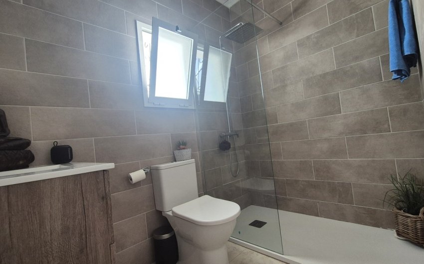 Herverkoop - Semi Detached -
San Miguel de Salinas - Inland