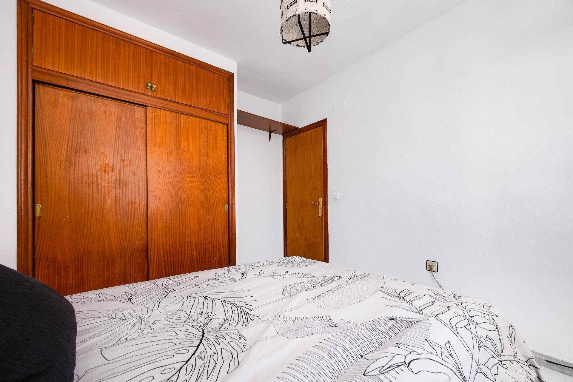 Herverkoop - Semi Detached -
Torrevieja - Nueva Torrevieja