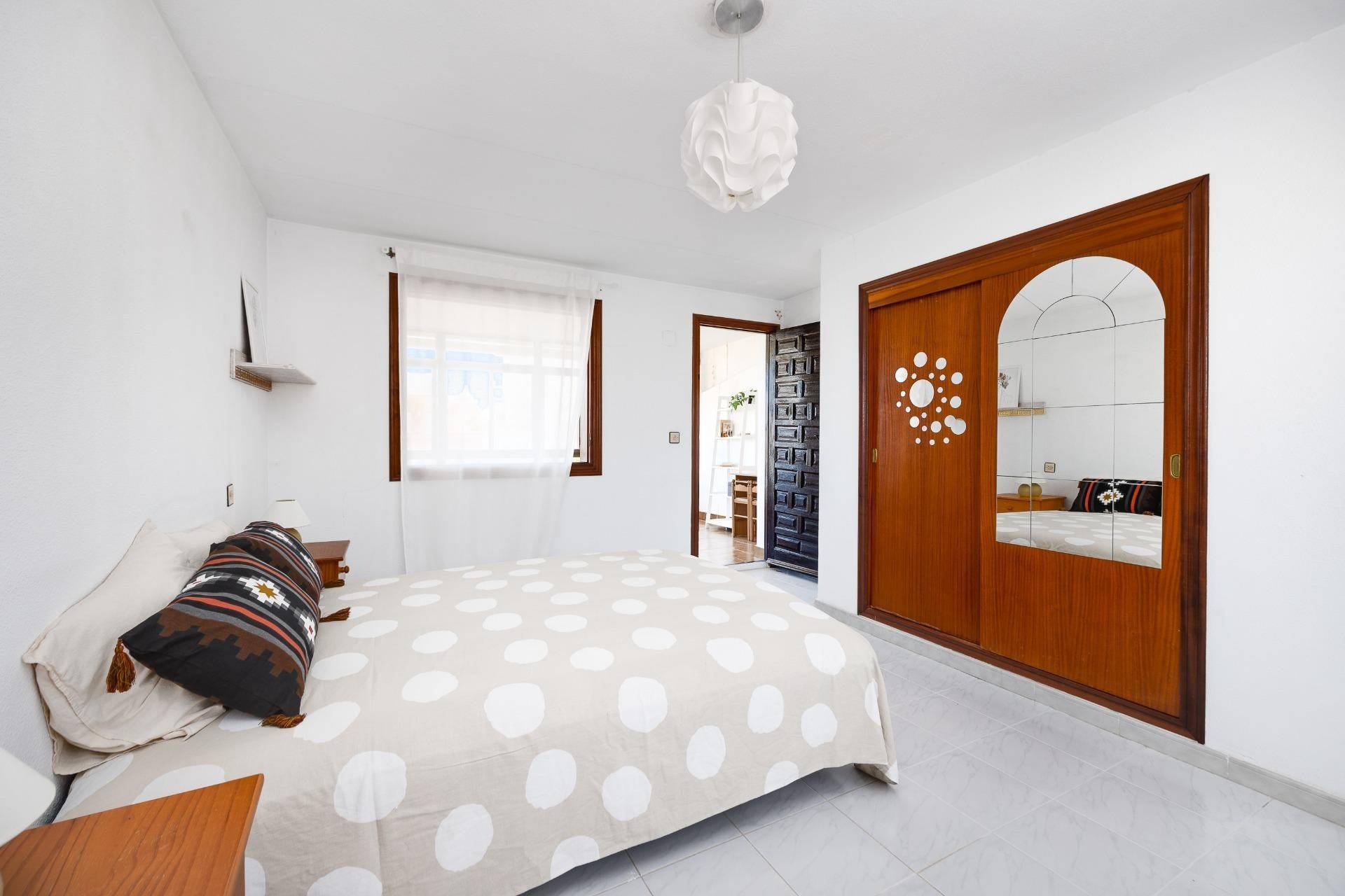 Herverkoop - Semi Detached -
Torrevieja - Nueva Torrevieja