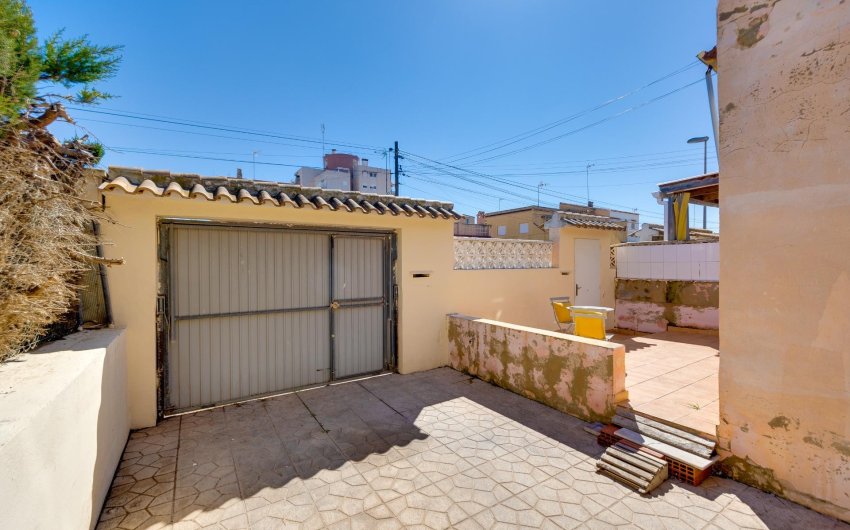 Herverkoop - Semi Detached -
Torrevieja - Nueva Torrevieja