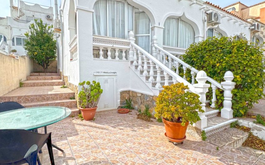 Herverkoop - Semi Detached Villa -
San Miguel de Salinas