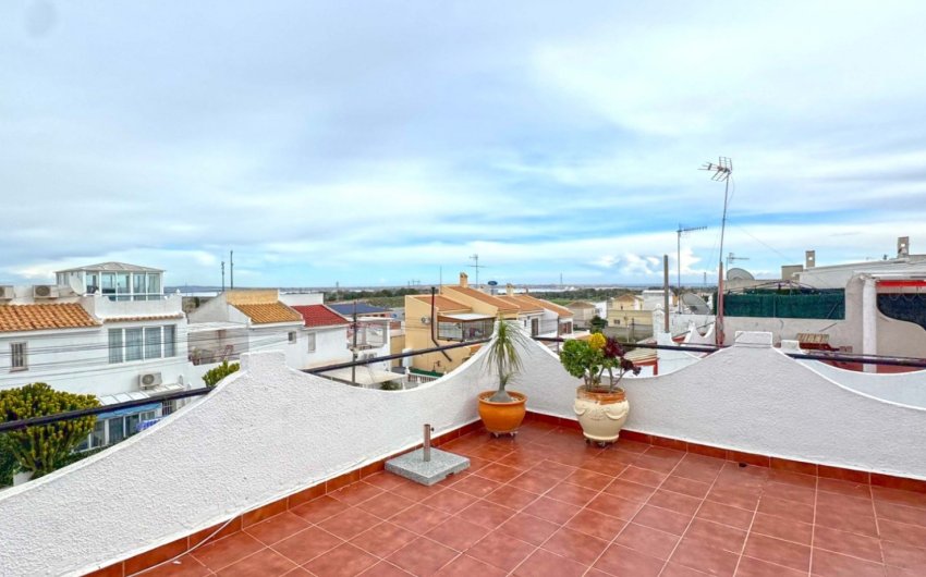 Herverkoop - Semi Detached Villa -
San Miguel de Salinas