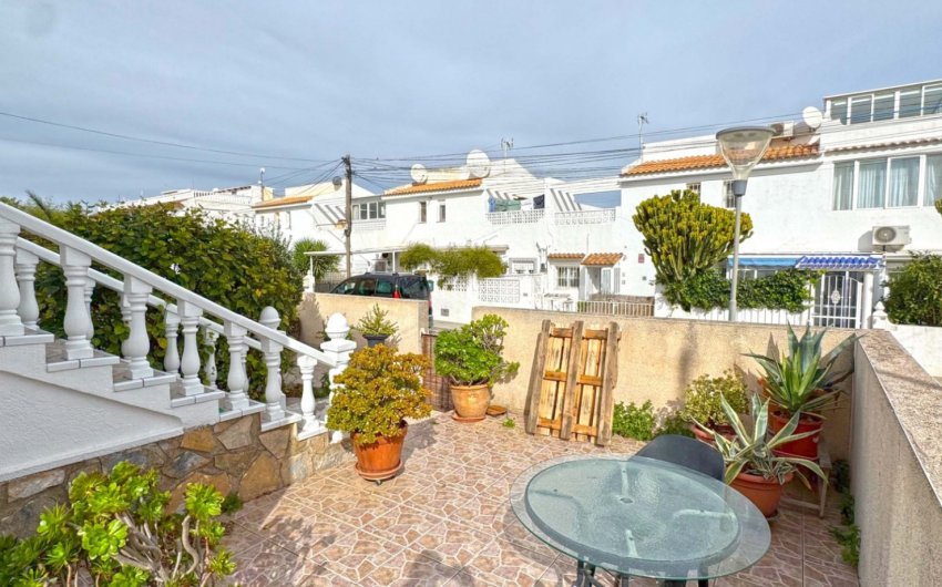 Herverkoop - Semi Detached Villa -
San Miguel de Salinas