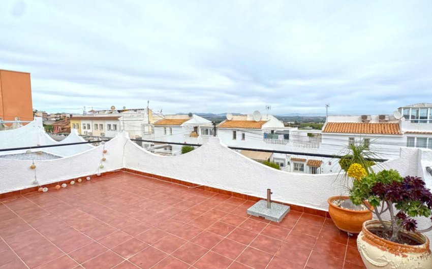 Herverkoop - Semi Detached Villa -
San Miguel de Salinas