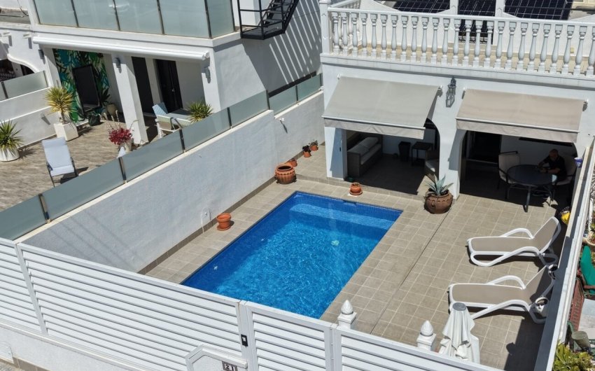Herverkoop - Semi Detached -
Villamartin - Costa Blanca