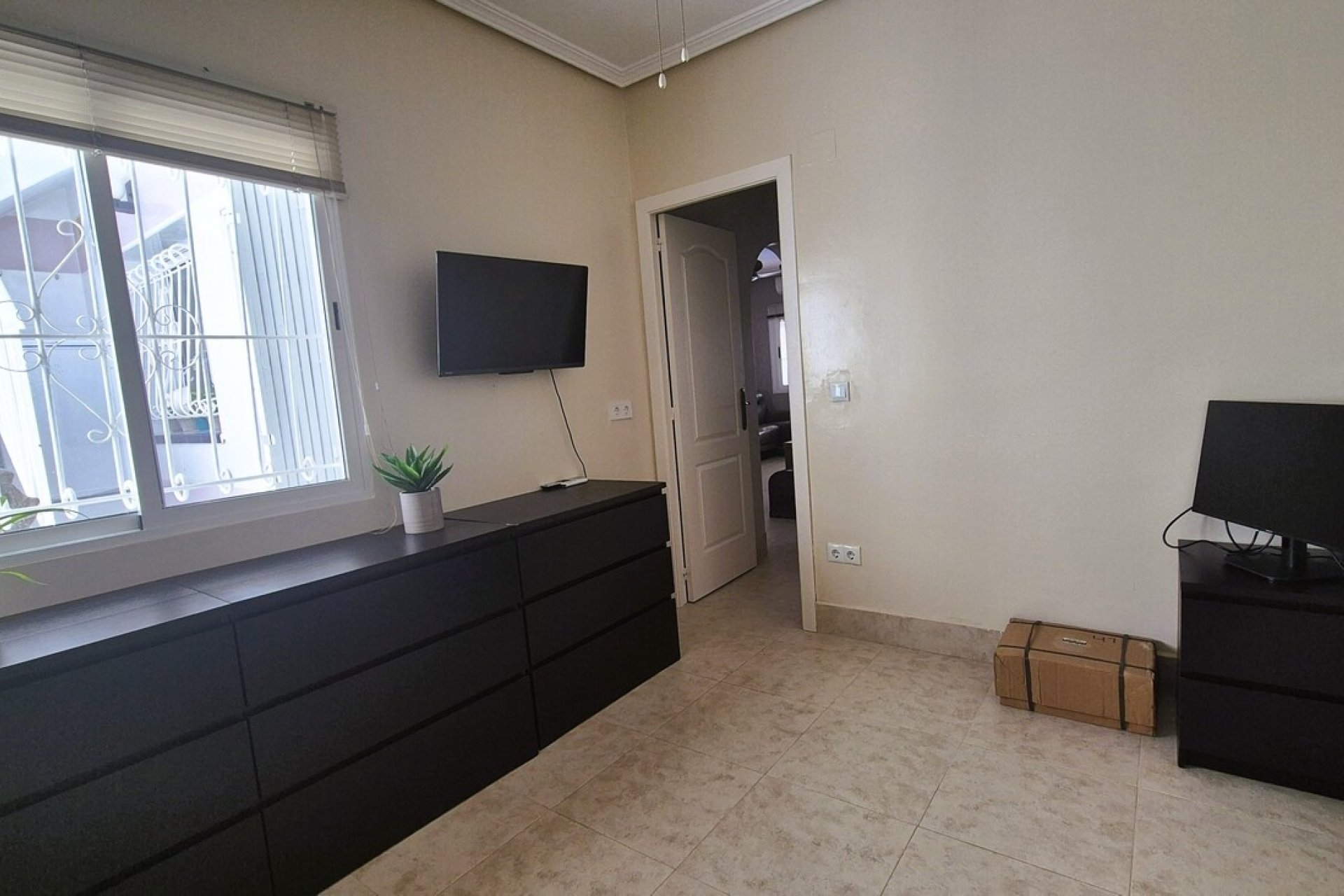 Herverkoop - Semi Detached -
Villamartin - Costa Blanca