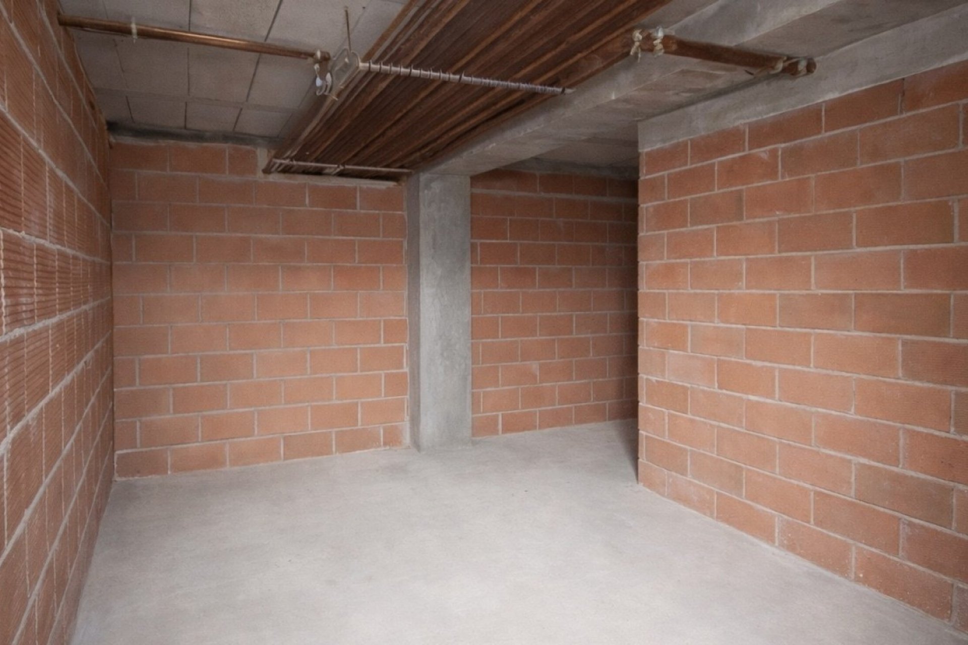 Herverkoop - studio -
Torrevieja - El Acequión - Los Náufragos