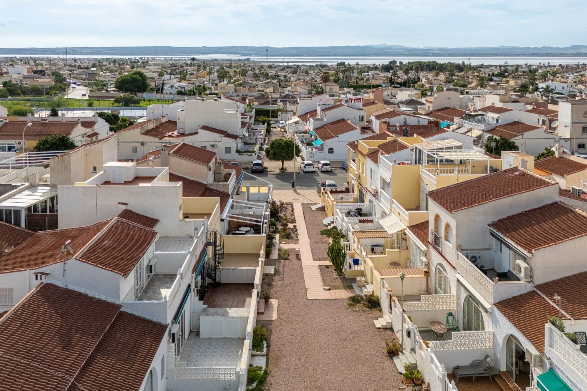 Herverkoop - Terraced house / Townhouse -
Torrevieja - La Siesta