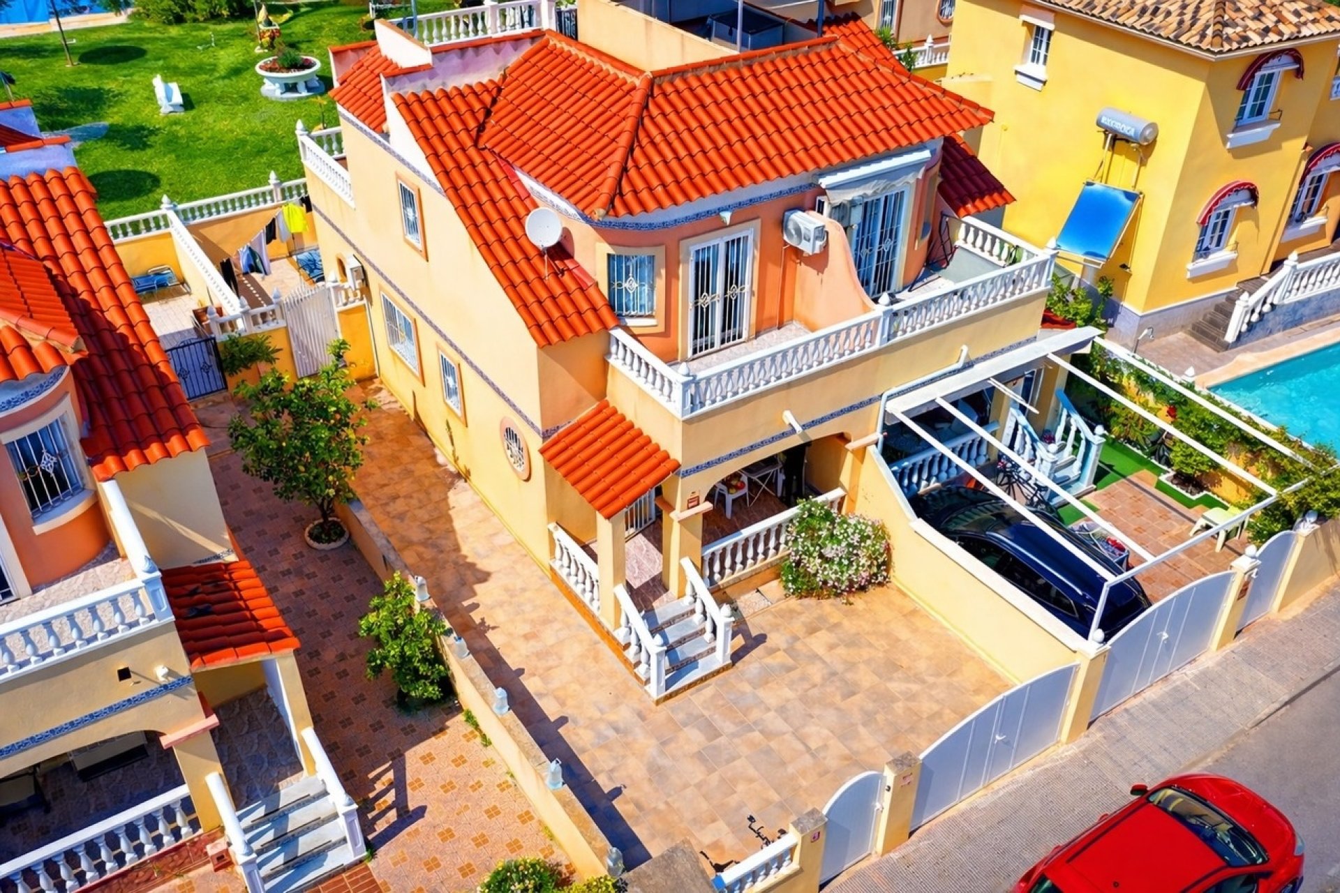 Herverkoop - Town House -
Cabo Roig - Costa Blanca