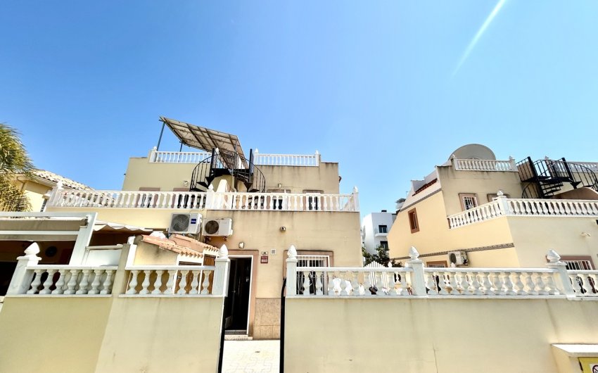 Herverkoop - Town House -
Cabo Roig - Costa Blanca