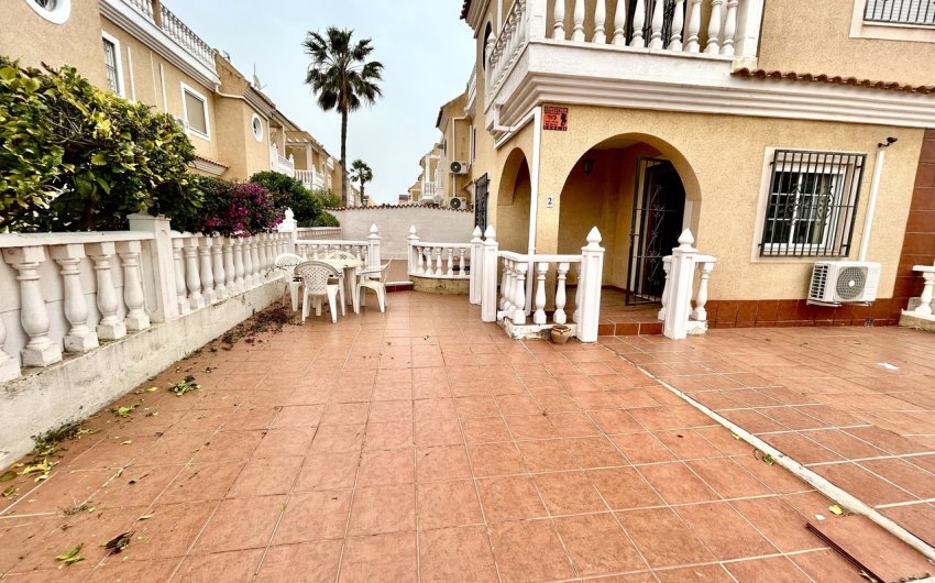 Herverkoop - Town House -
Cabo Roig - Costa Blanca