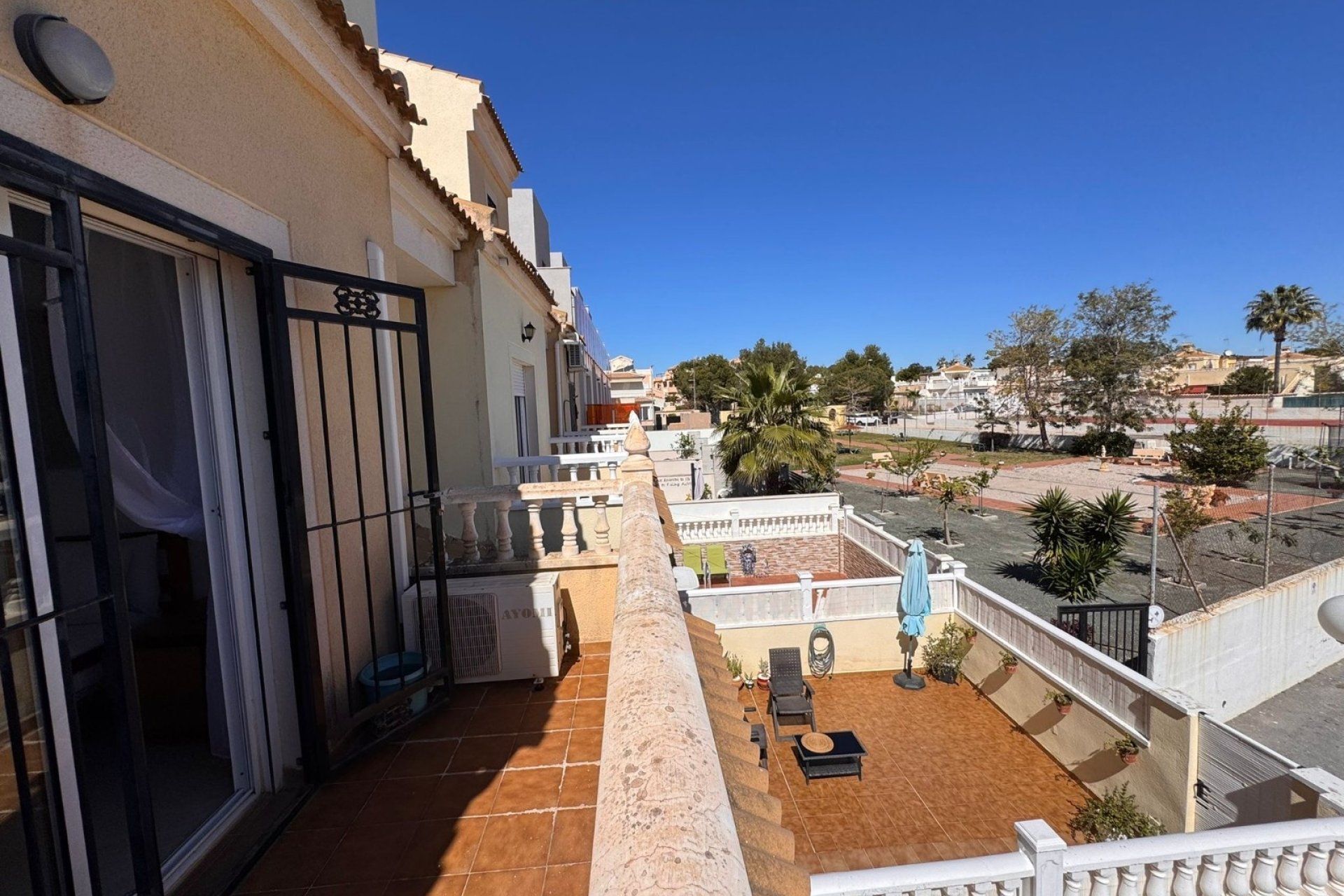 Herverkoop - Town House -
Campoamor - Costa Blanca