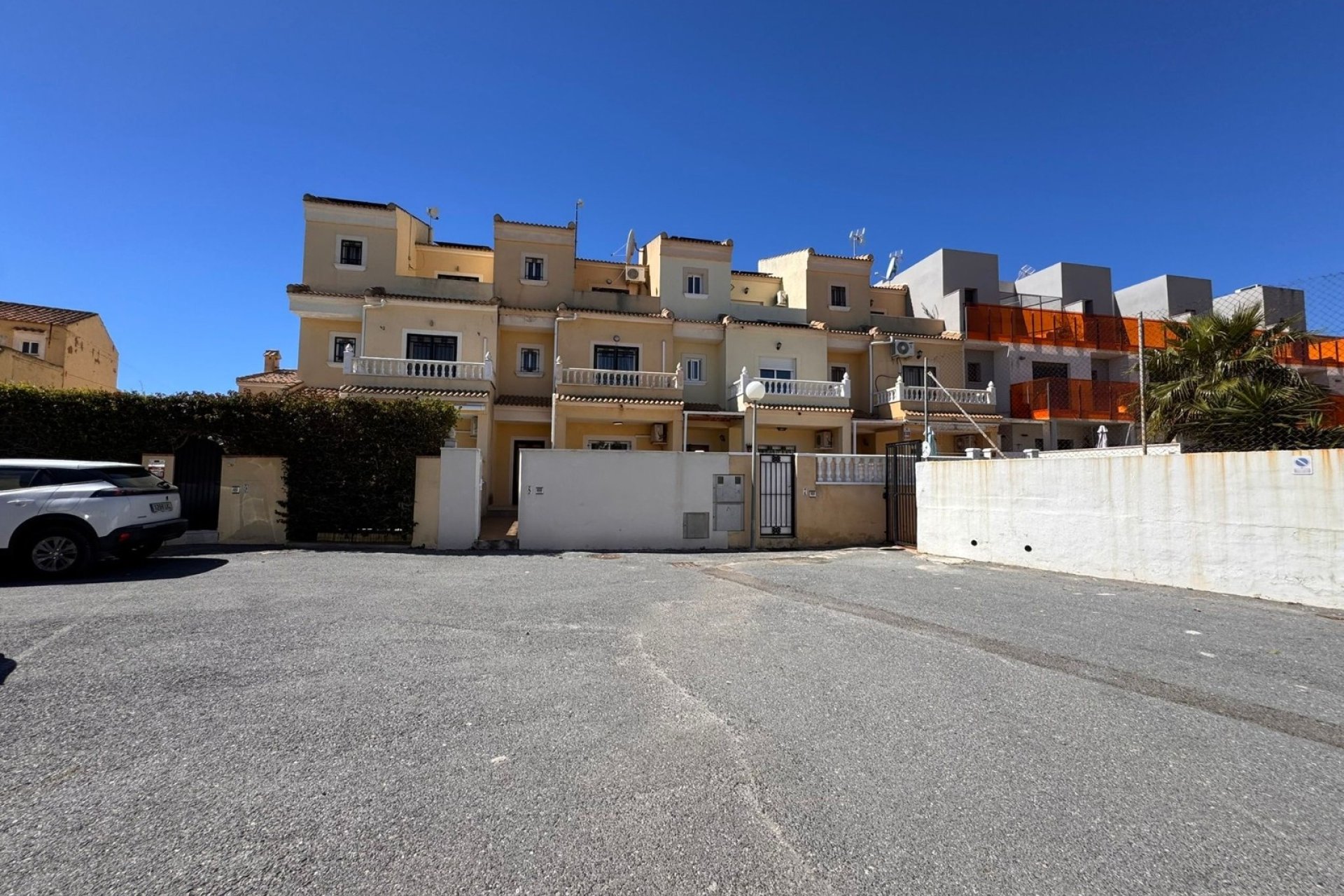 Herverkoop - Town House -
Campoamor - Costa Blanca