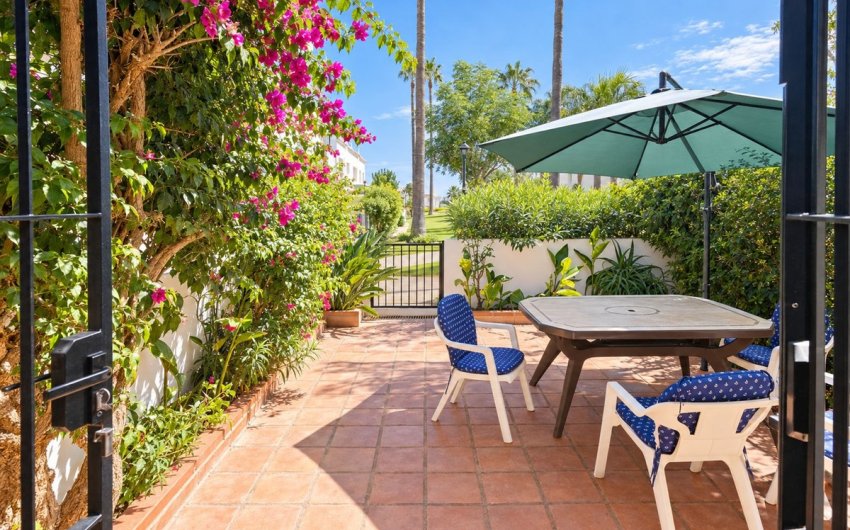 Herverkoop - Town House -
Casares Playa - Costa del Sol