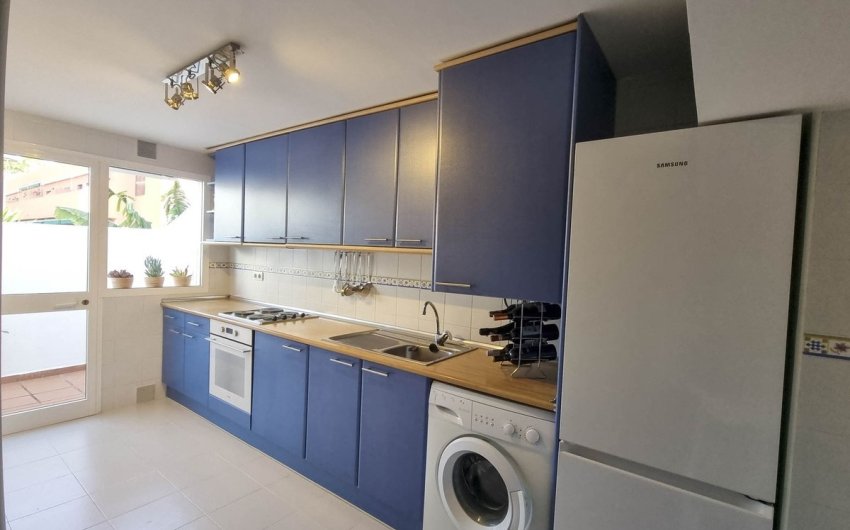 Herverkoop - Town House -
Casares Playa - Costa del Sol