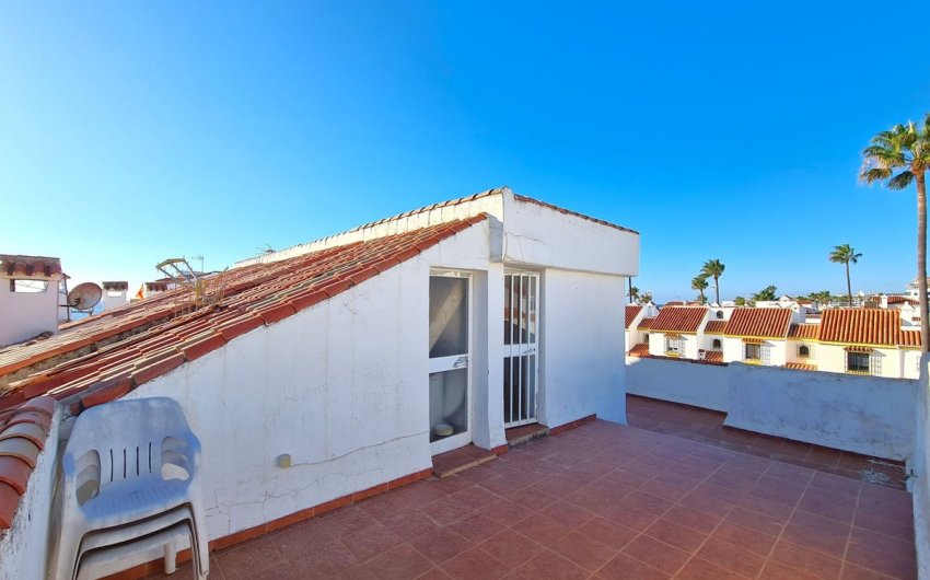 Herverkoop - Town House -
Casares Playa - Costa del Sol