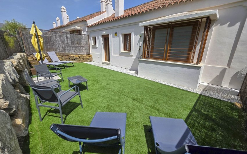 Herverkoop - Town House -
Casares Playa - Costa del Sol