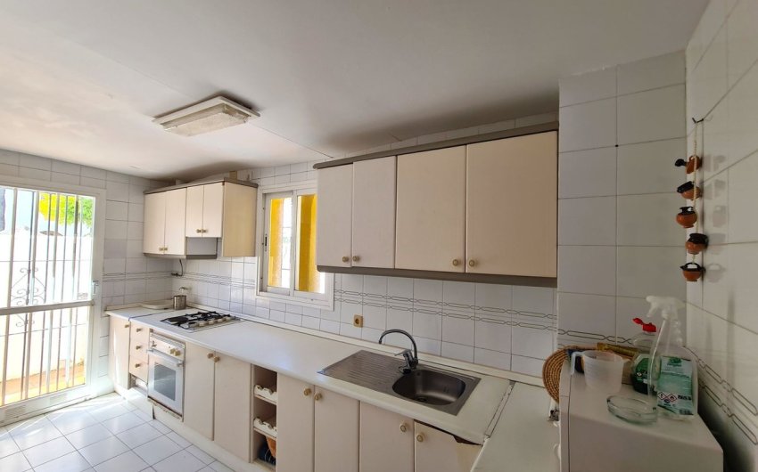 Herverkoop - Town House -
Casares Playa - Costa del Sol