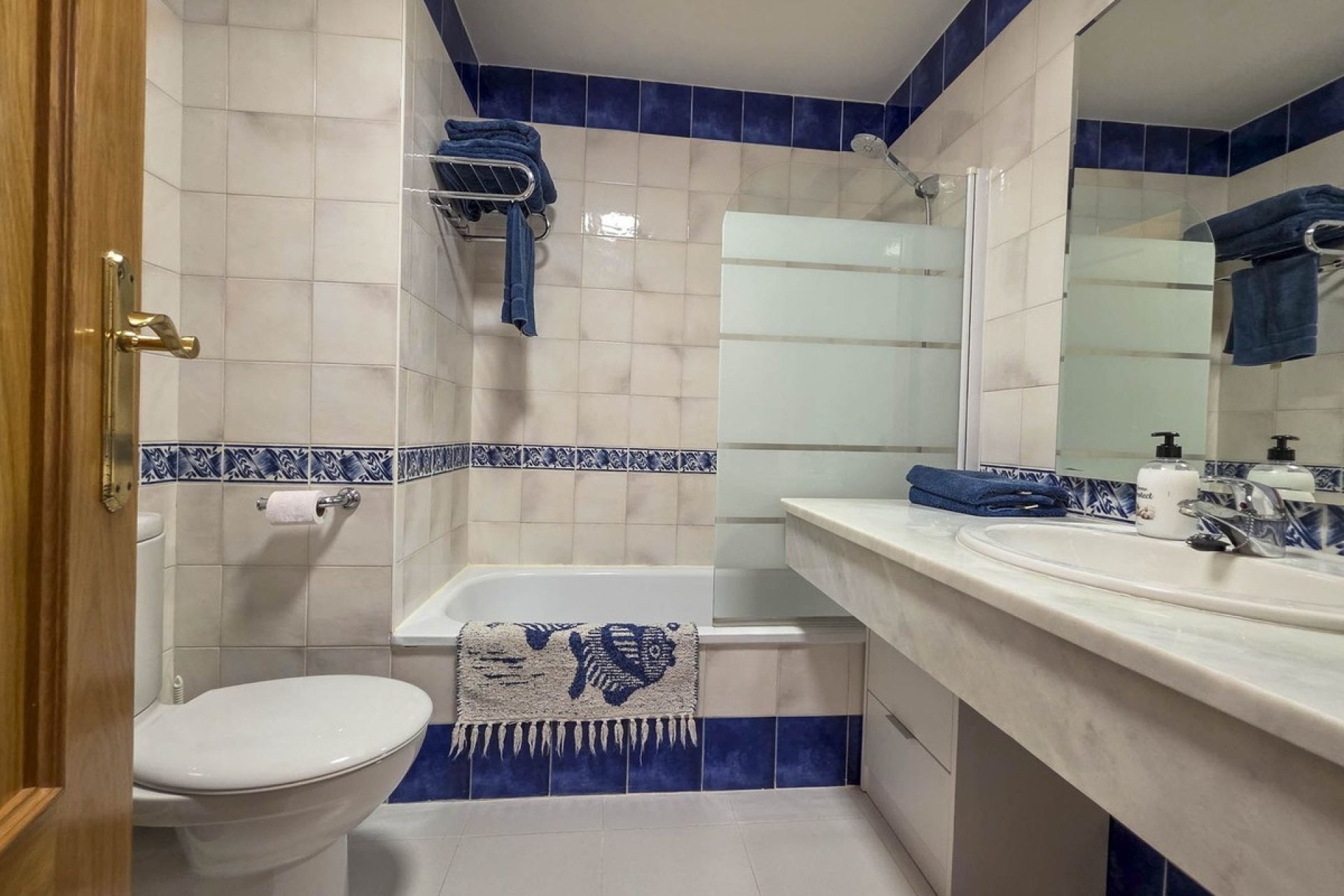 Herverkoop - Town House -
Casares Playa - Costa del Sol