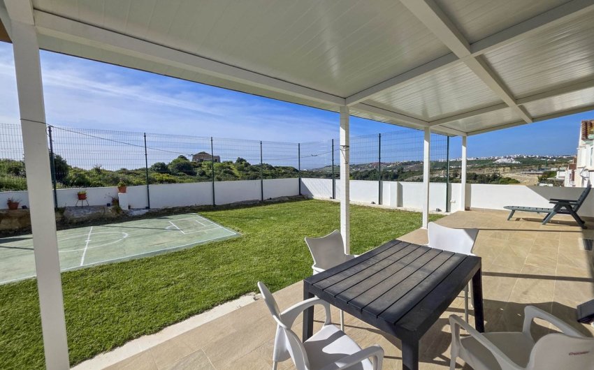 Herverkoop - Town House -
Casares Playa - Costa del Sol
