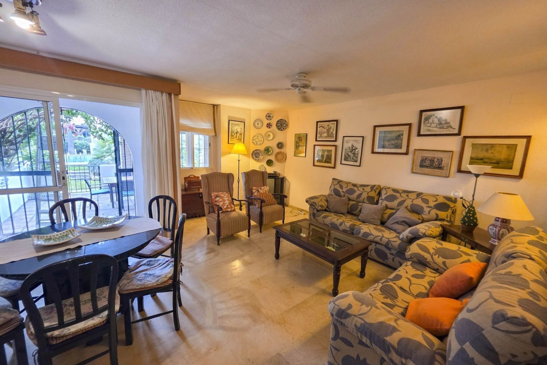 Herverkoop - Town House -
Casares Playa - Costa del Sol