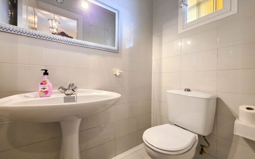 Herverkoop - Town House -
Casares Playa - Costa del Sol