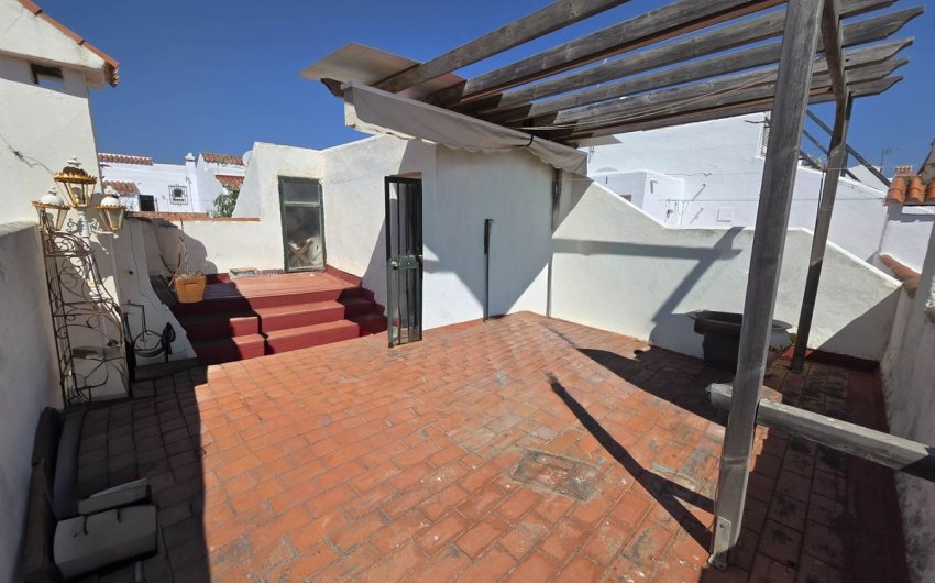 Herverkoop - Town House -
Casares Playa - Costa del Sol