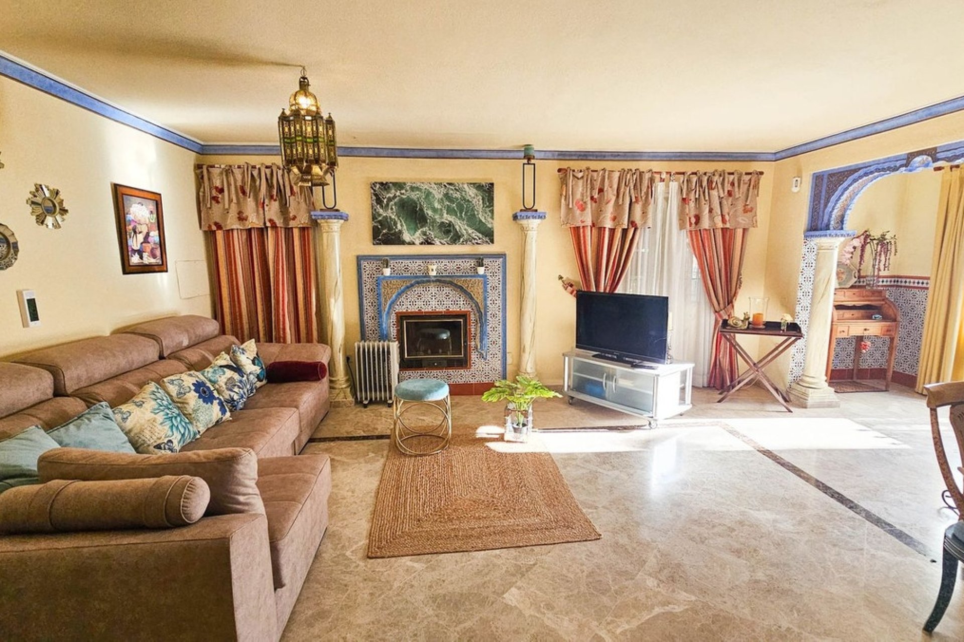 Herverkoop - Town House -
Casares Playa - Costa del Sol