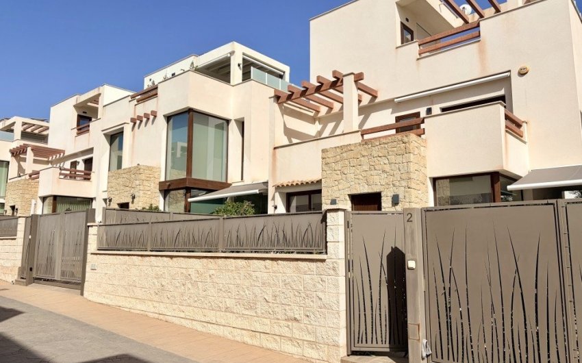 Herverkoop - Town House -
Ciudad Quesada - Costa Blanca