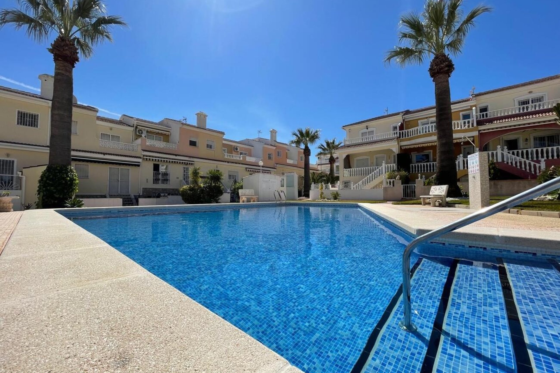 Herverkoop - Town House -
Ciudad Quesada - Costa Blanca