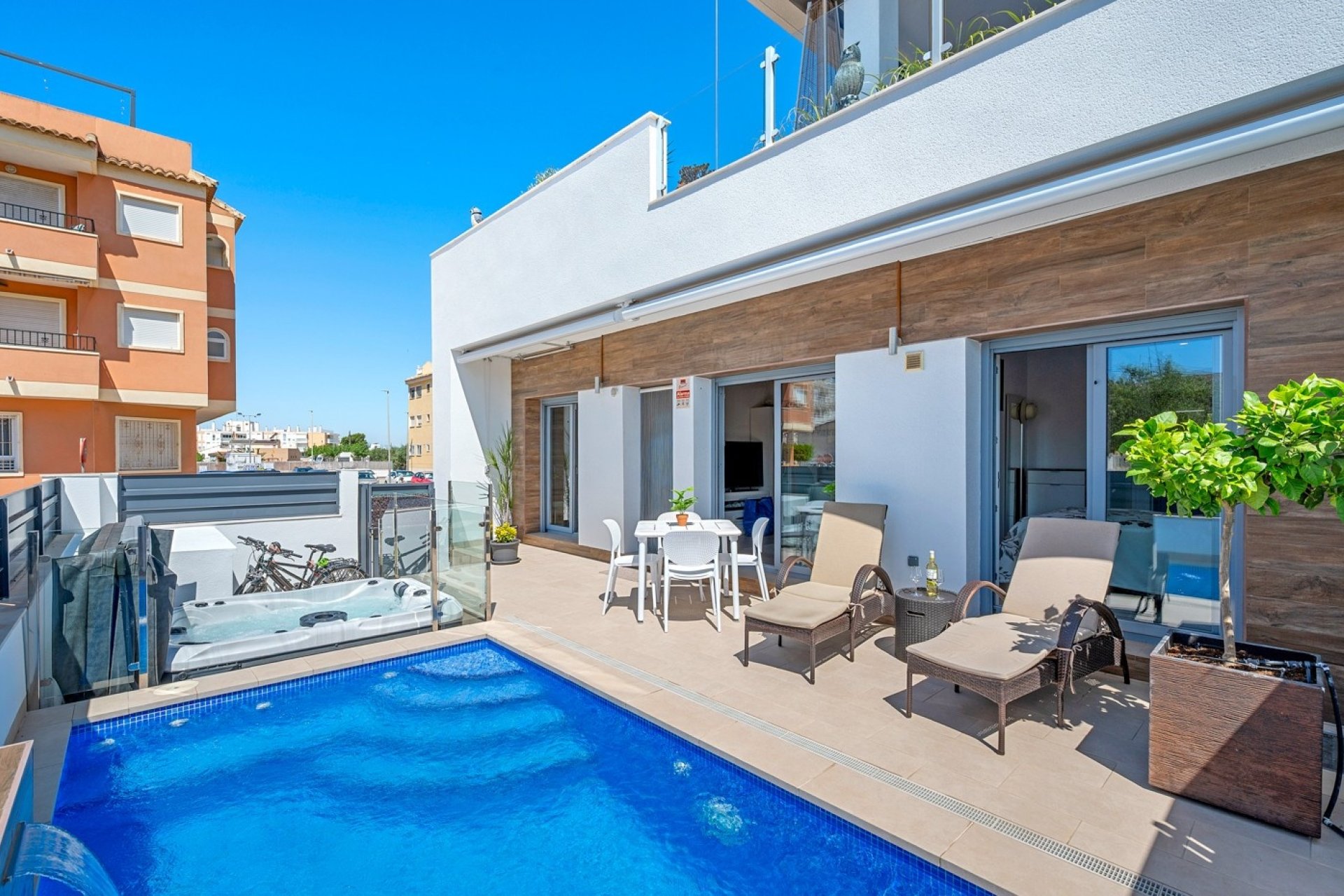 Herverkoop - Town House -
Formentera del Segura - Costa Blanca