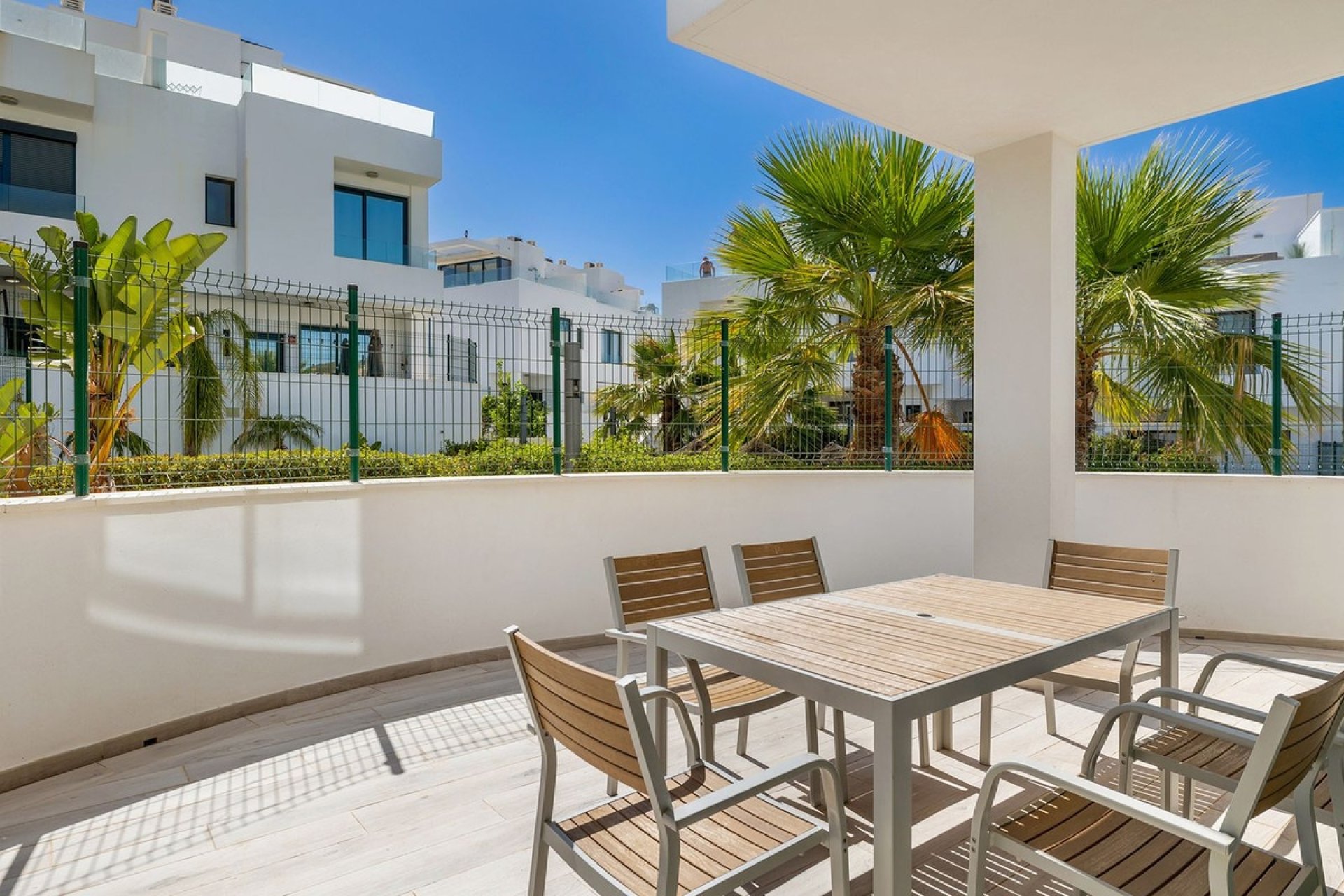 Herverkoop - Town House -
Fuengirola - Costa del Sol