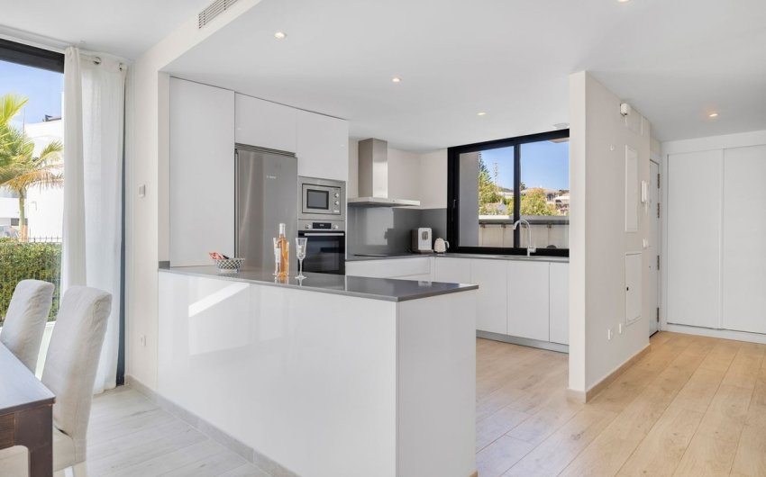 Herverkoop - Town House -
Fuengirola - Costa del Sol