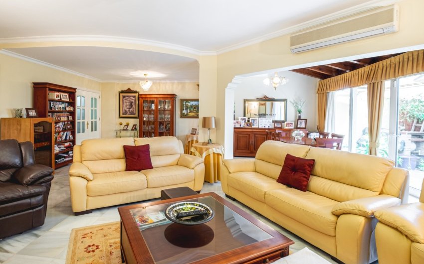 Herverkoop - Town House -
Fuengirola - Costa del Sol
