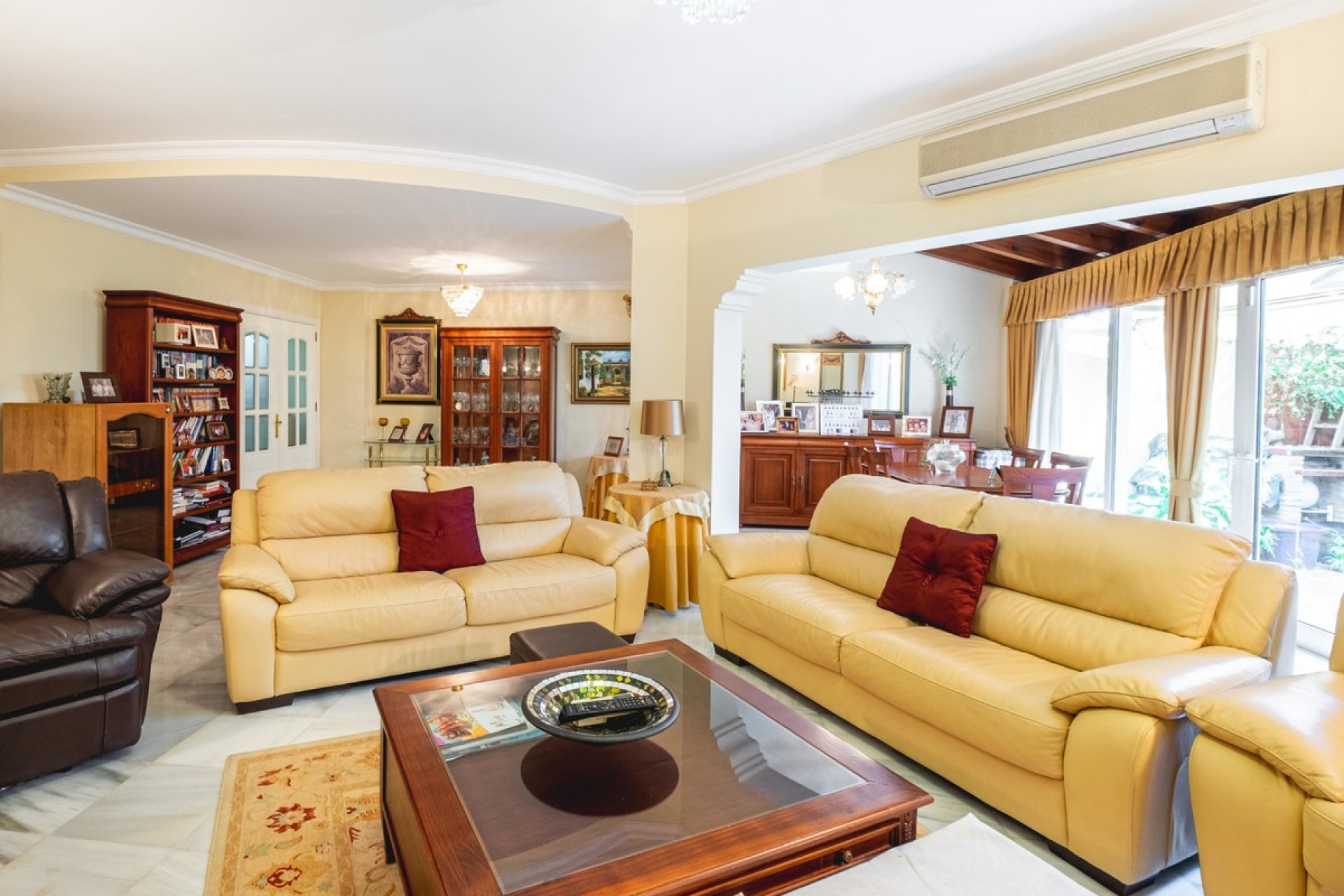 Herverkoop - Town House -
Fuengirola - Costa del Sol