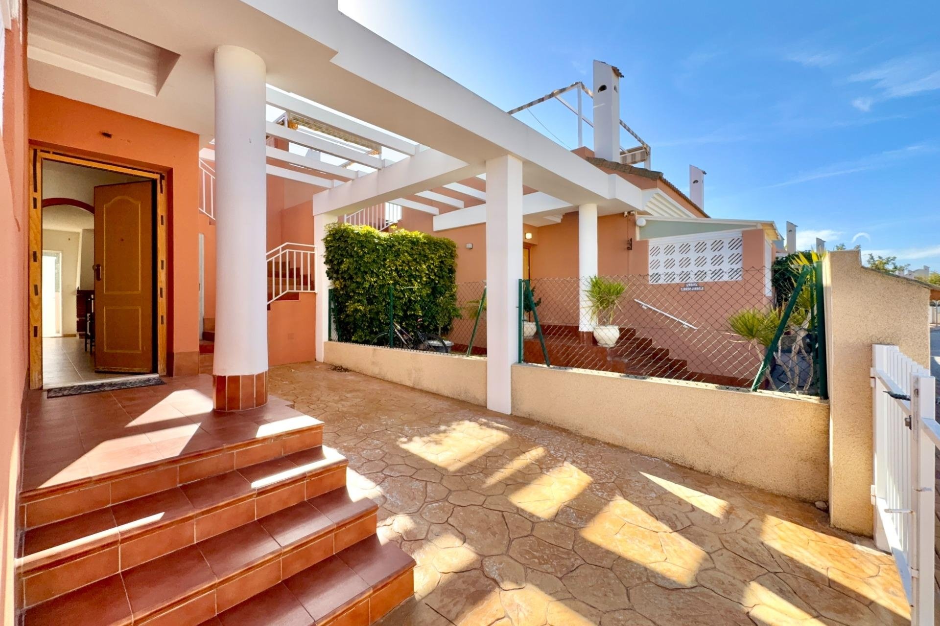 Herverkoop - Town House -
Gran Alacant - Monte Faro-altomar